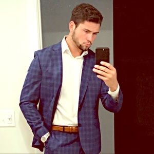 Meet your Posher, Derrick